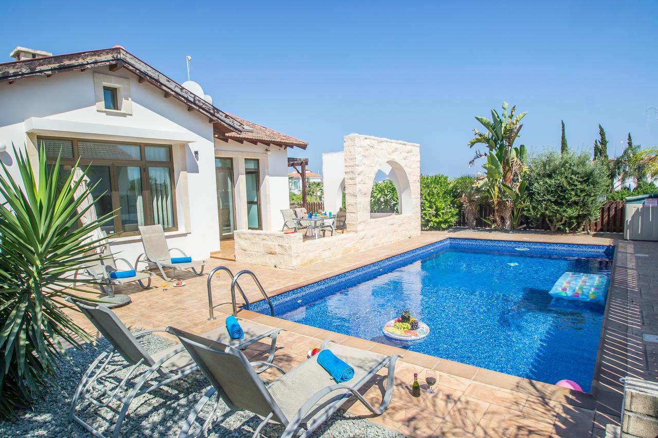 Rada'S Vacation Home Ayia Napa Exteriör bild